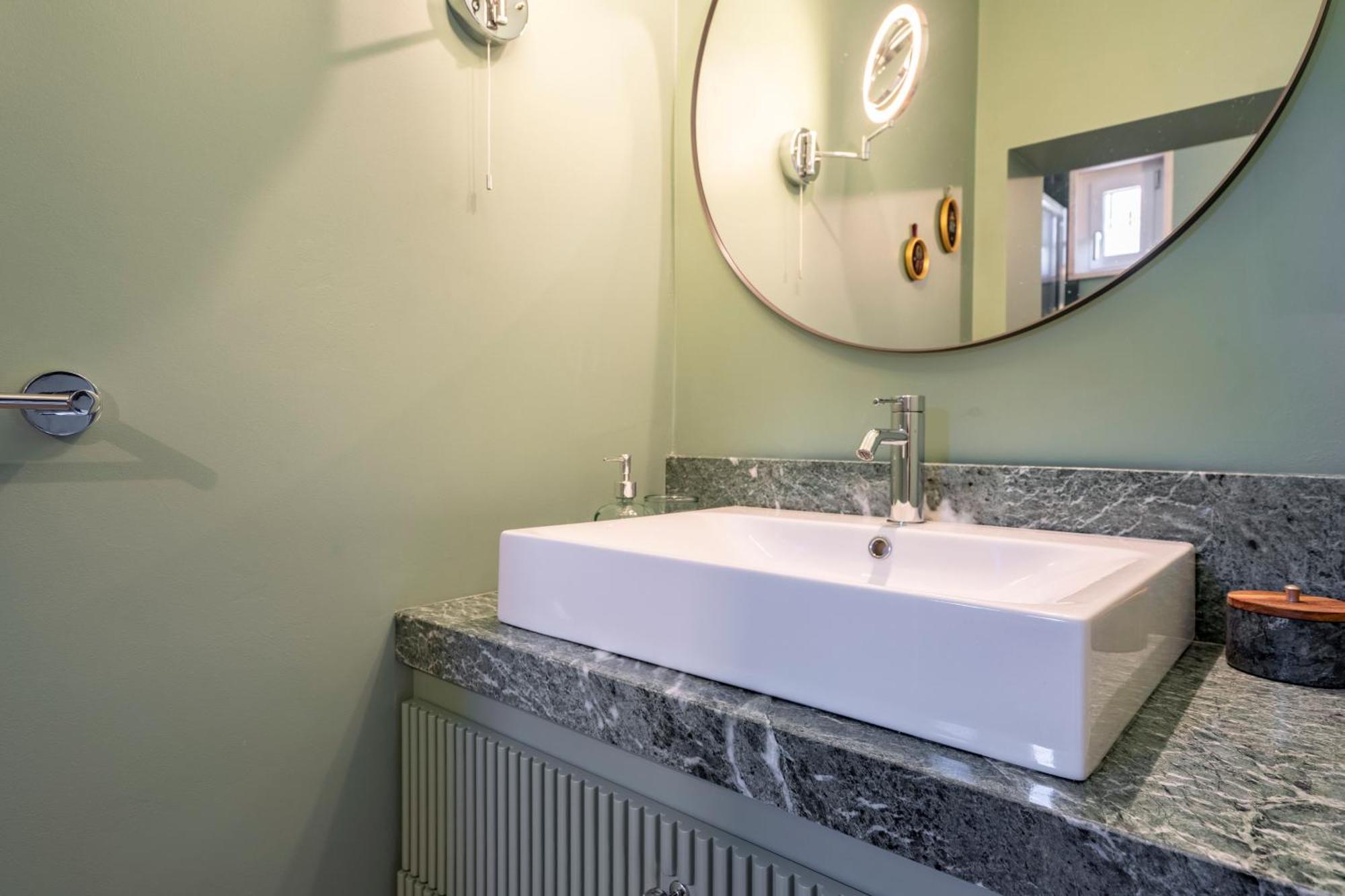 Luxury Experience In Apartment